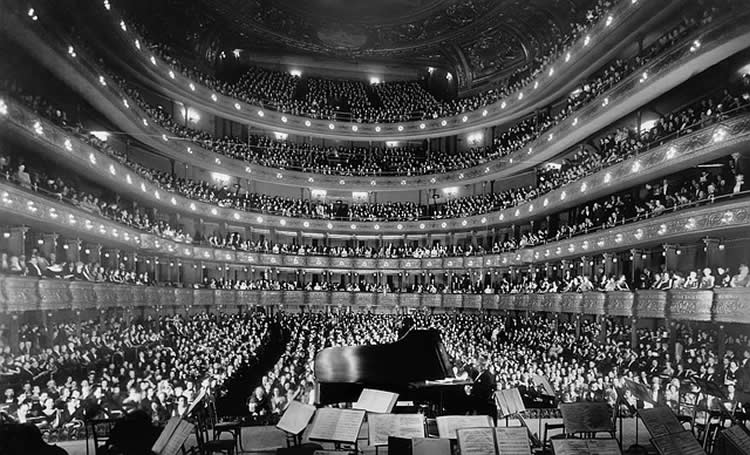 Image of a concert hall.