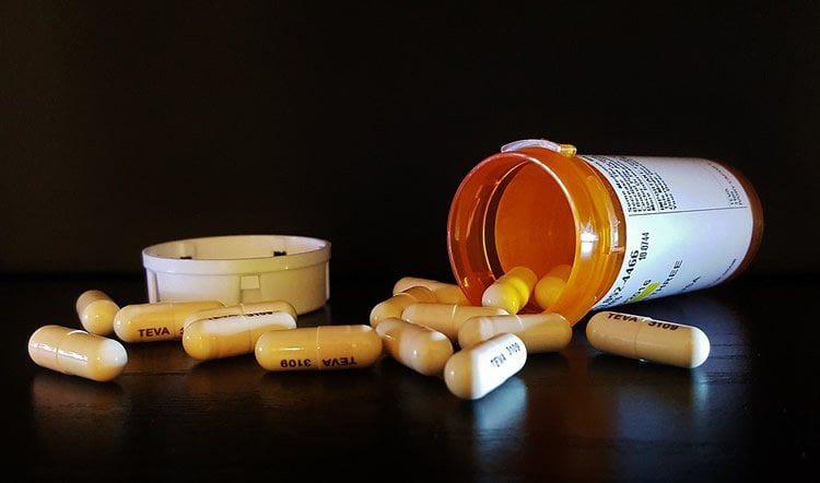 Image shows antibiotic pills.