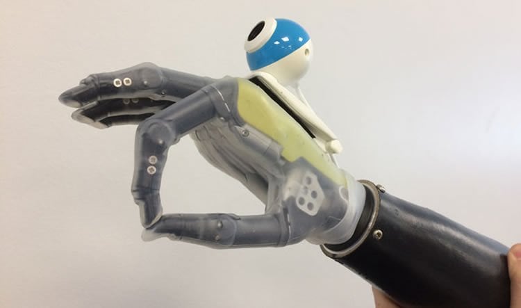 Soft robot helps the heart beat