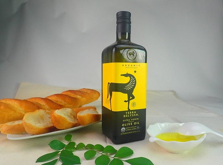 Image shows a bottle of olive oil.