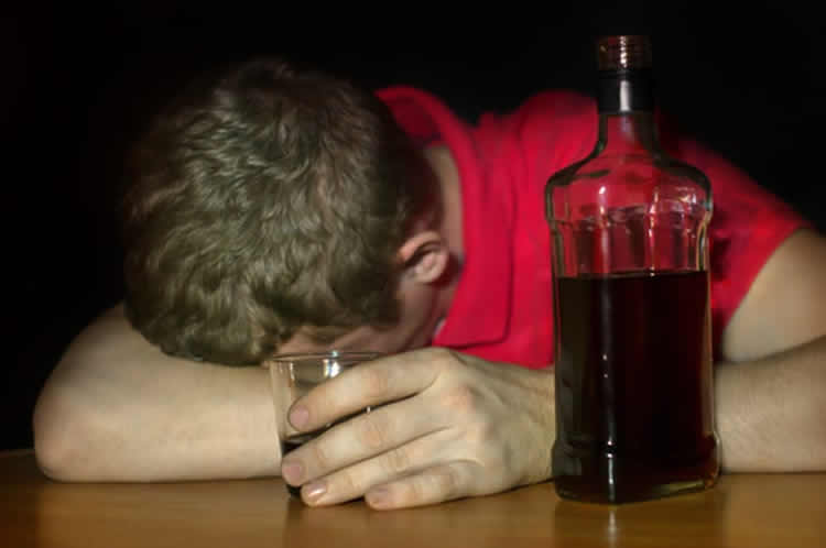 Binge Drinking And Blackouts The Sobering Truth About Lost Learning In Students Neuroscience News