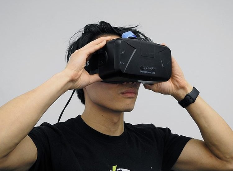 This shows a person in virtual reality glasses
