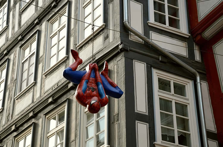 This shows the Macy's Thanksgiving Day Parade Spiderman ballon