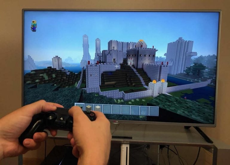 Want to boost creativity? Try playing Minecraft - Neuroscience News