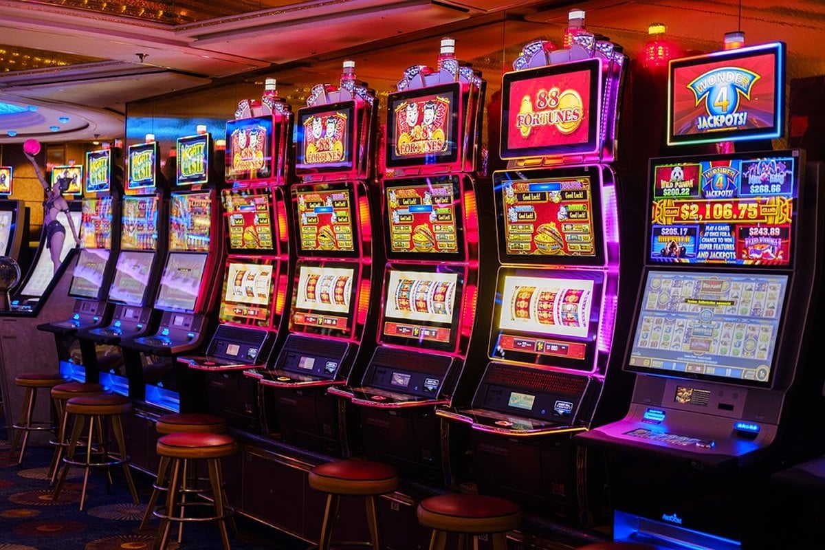 Research articles on how slot machines work without