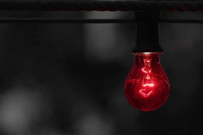 670 nm red light bulb