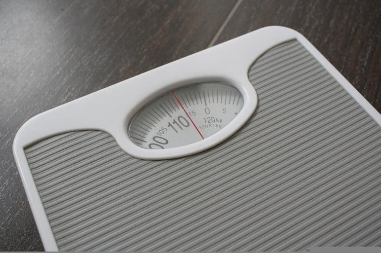This shows a weighing scale