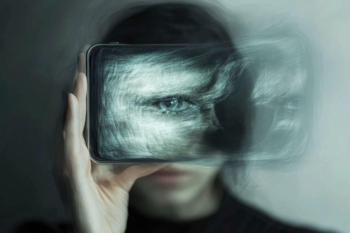 Social Media Linked to Increased Risk of Delusion-Based Disorders