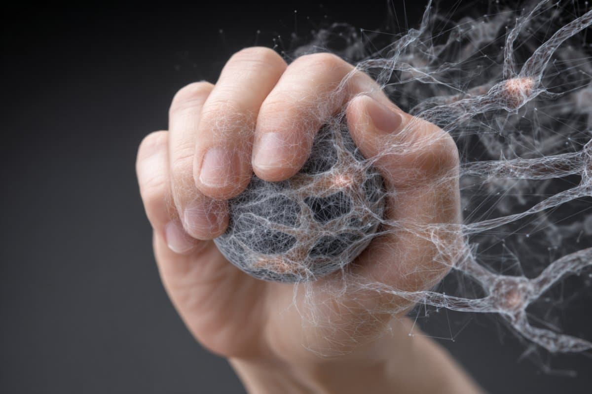 Grip Strength Reveals Brain Clues Behind Early Psychosis